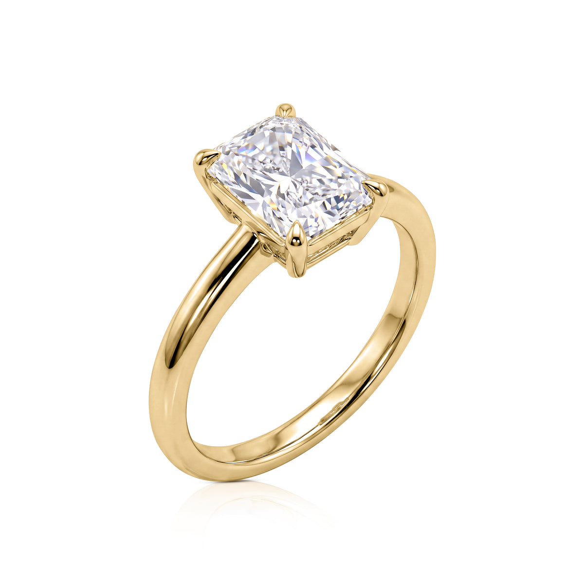 Mia ring in 14K gold with a radiant-cut lab-grown diamond
