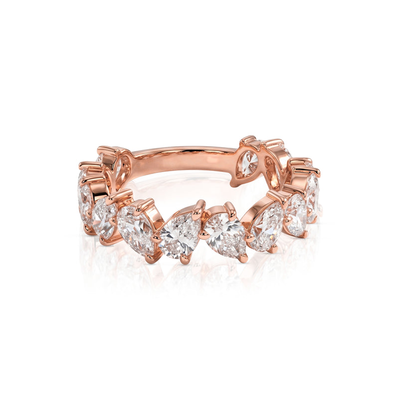 Clara ring in 14K yellow gold with a lab-grown diamond