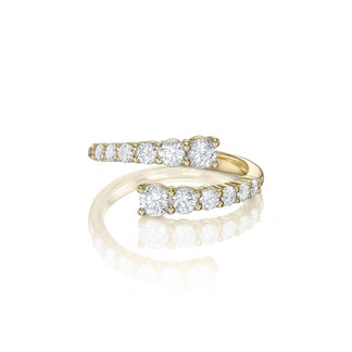 Iris ring in 14K yellow gold with a lab-grown diamond