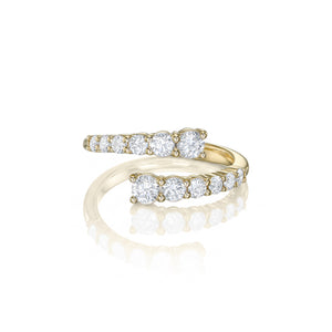 Iris ring in 14K yellow gold with a lab-grown diamond