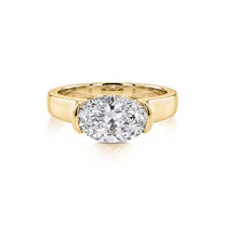 Mila ring in 14K gold with an oval-cut lab-grown diamond