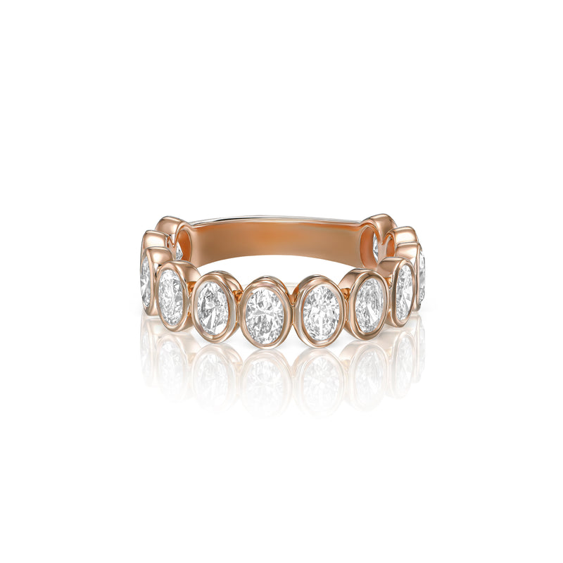 Sienna ring in 14K rose gold with a lab-grown diamond
