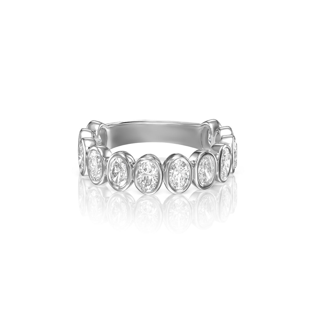 Sienna ring in 14K white gold with a lab-grown diamond