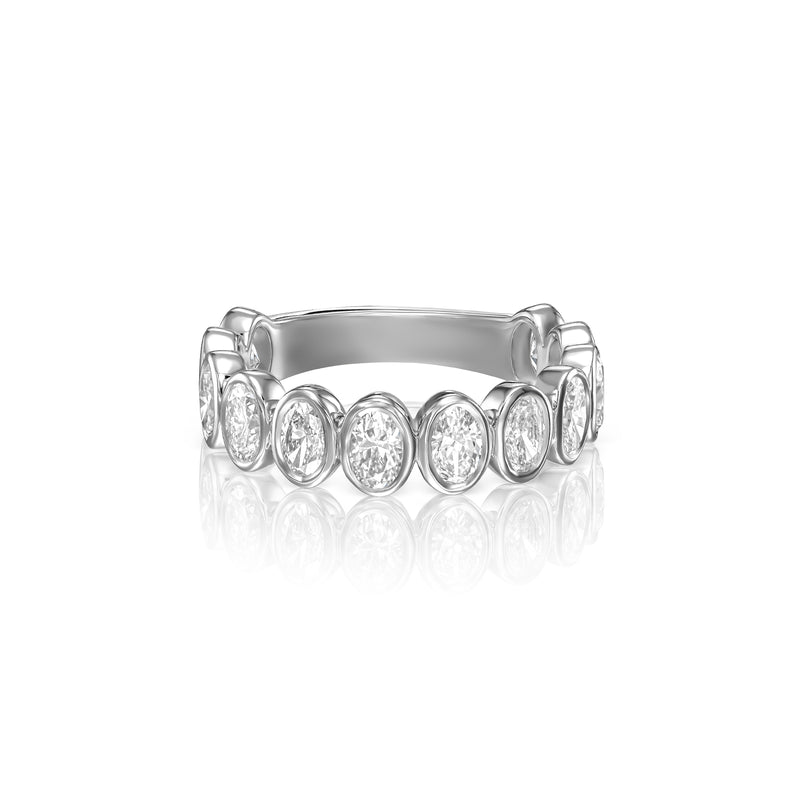 Sienna ring in 14K white gold with a lab-grown diamond