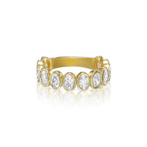 Sienna ring in 14K yellow gold with a lab-grown diamond