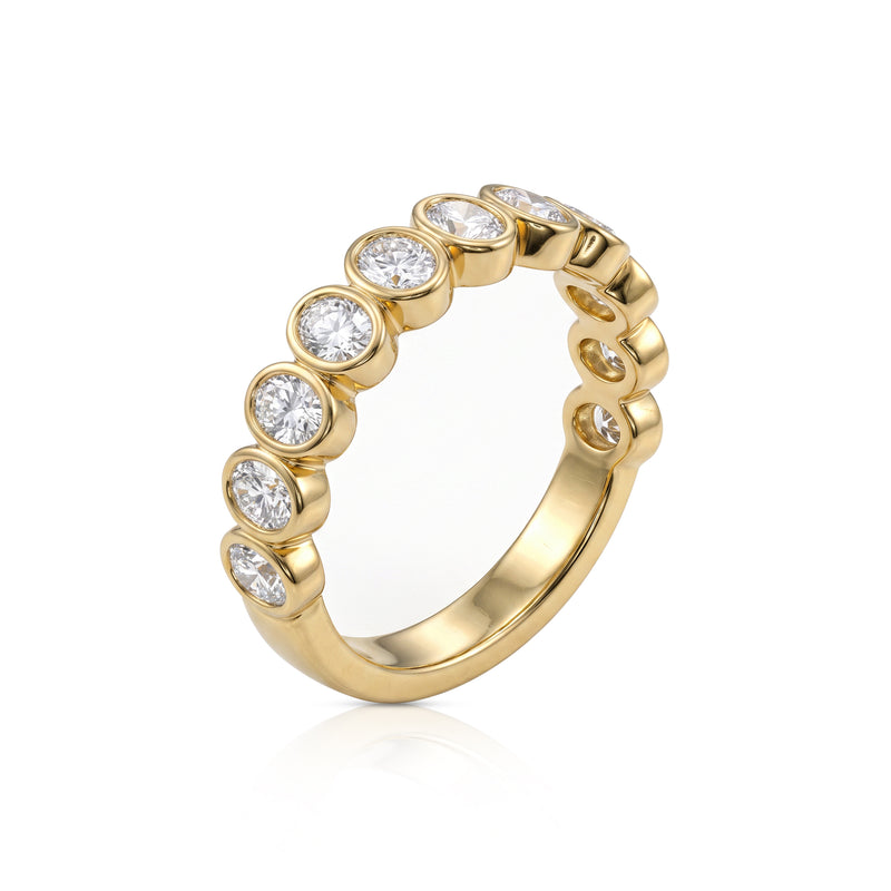 Sienna ring in 14K gold with a lab-grown diamond