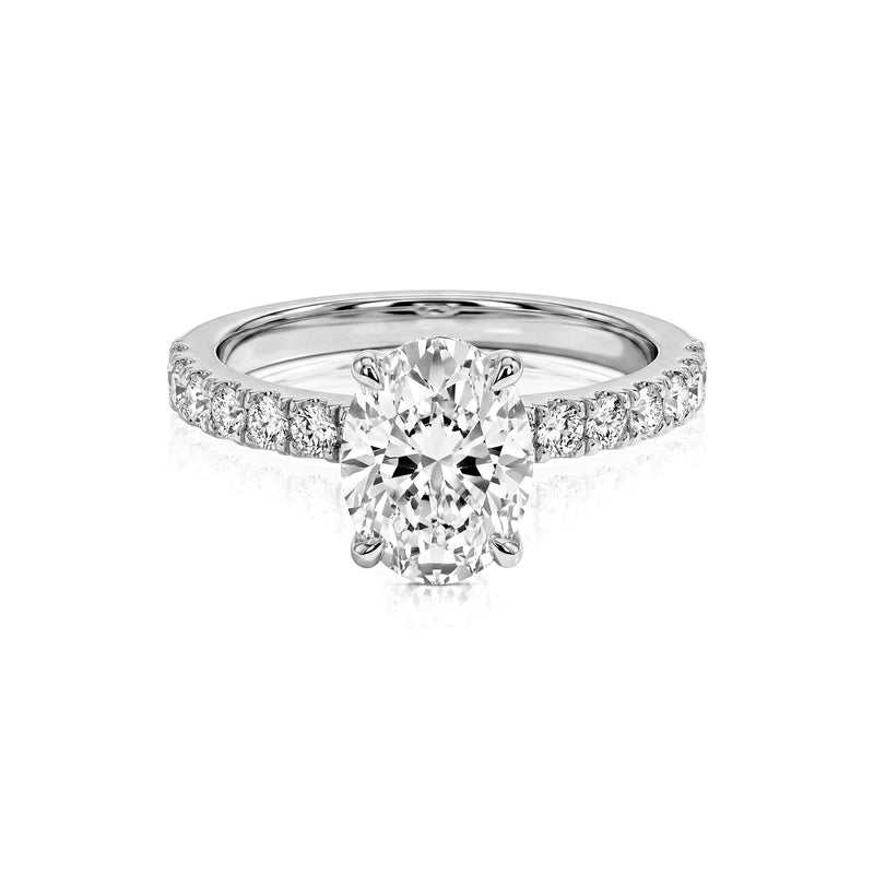 Monet ring in 14K gold with an oval-cut lab-grown diamond