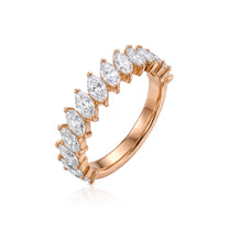 Paloma ring in 14K gold with a lab-grown diamond
