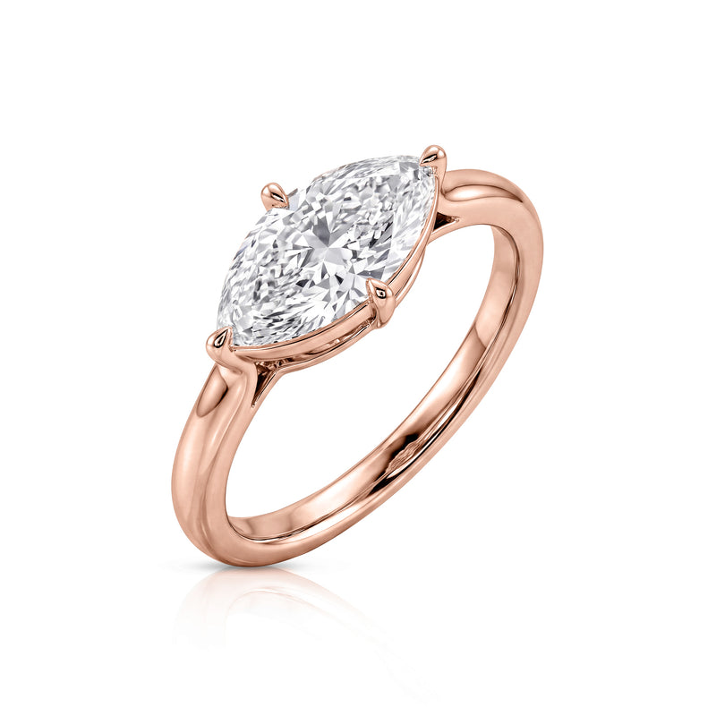 Bianca ring in 14K gold with a marquise-cut lab-grown diamond
