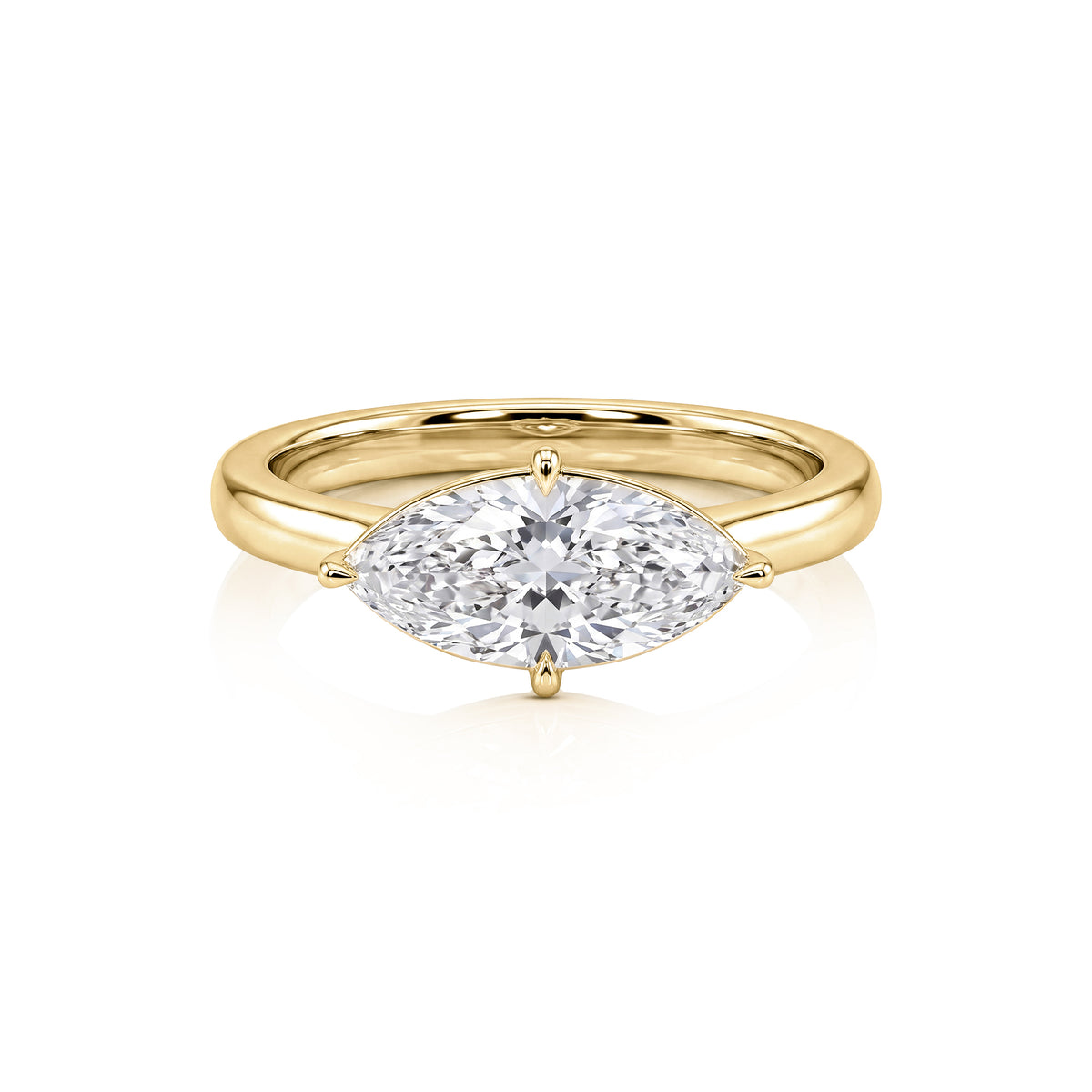 Bianca ring in 14K gold with a marquise-cut lab-grown diamond