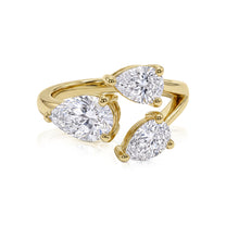 Solene ring in 14K gold with a pear-cut lab-grown diamond