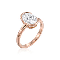 Esme ring in 14K gold with an oval-cut lab-grown diamond